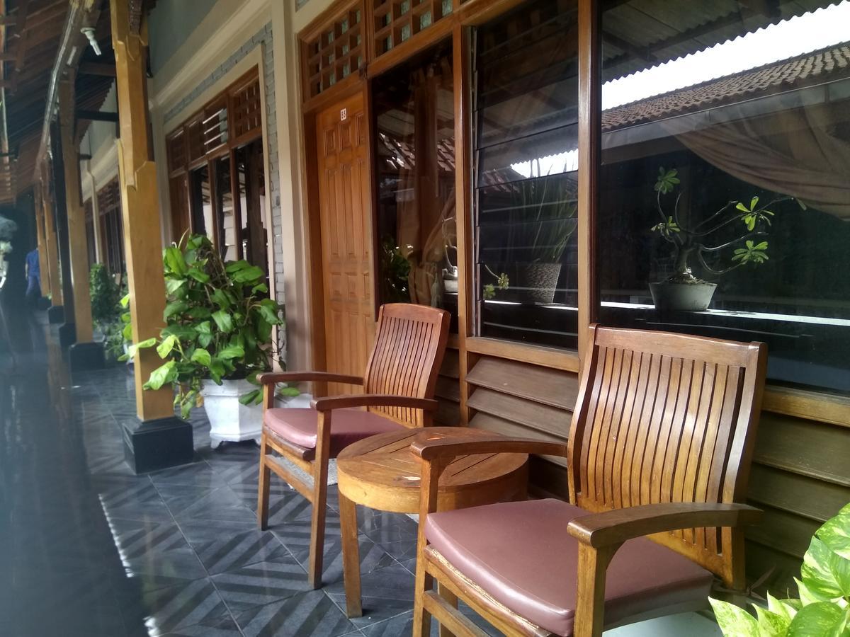 Rabasta Kuta Beach Inn מראה חיצוני תמונה